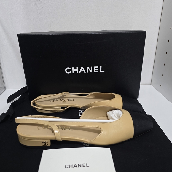 NEW Chanel Goatskin & Grosgrain Slingback Beige/Black, Size 38 - Picture 3 of 8